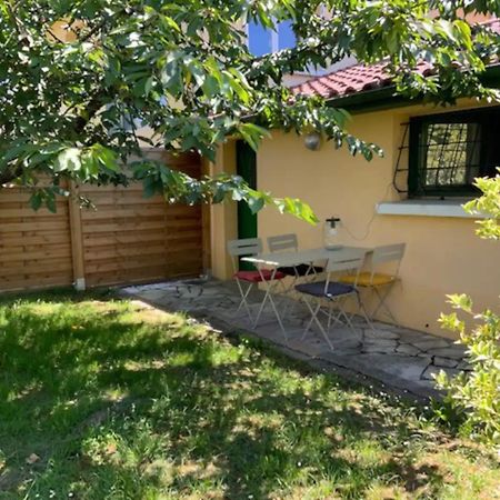Maisonnette 2 A 4 Pers- Jardin Privatif Cloture- Calme- Stationnement Gratuit- Pau Ouest Billere エクステリア 写真
